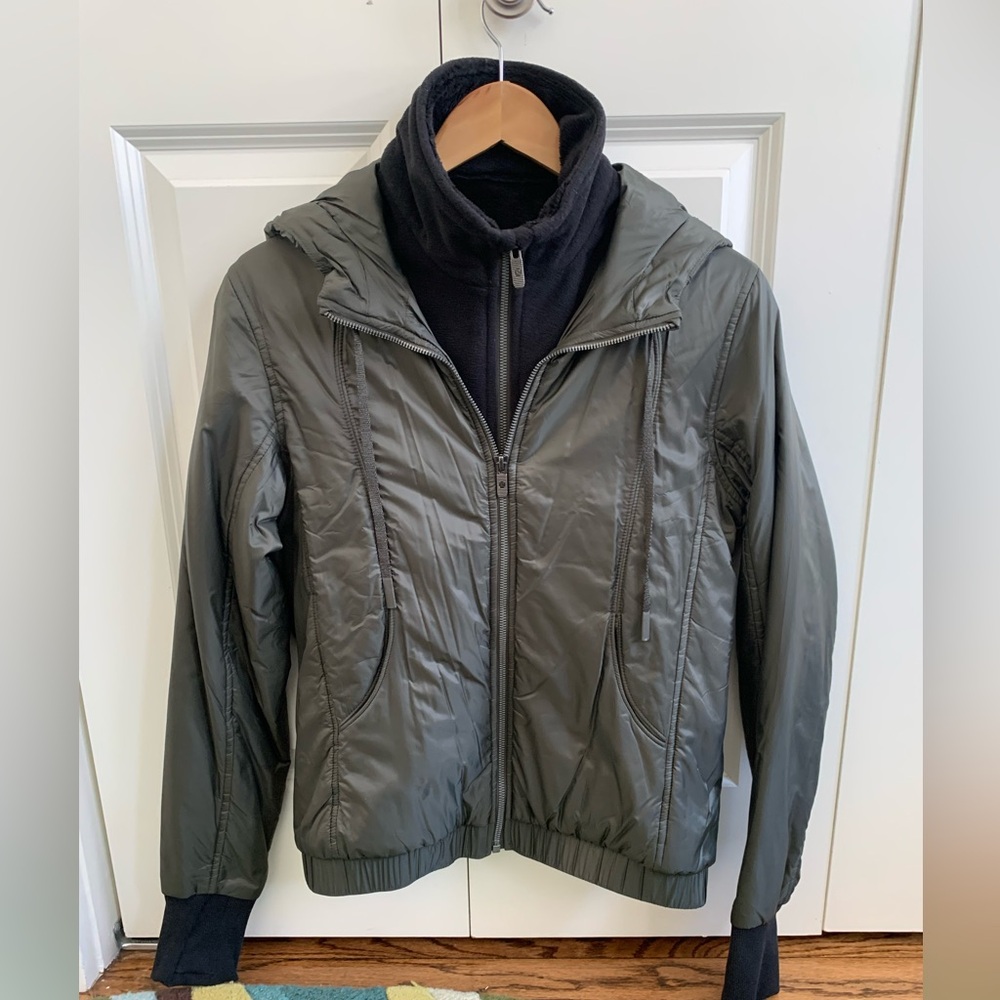 Lululemon Athletica Glyde Scuba Hoodie Size 6 NEW RARE